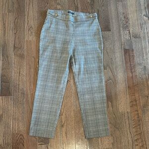 Petite slip on plaid stretch skinny pant is a go anywhere essential!